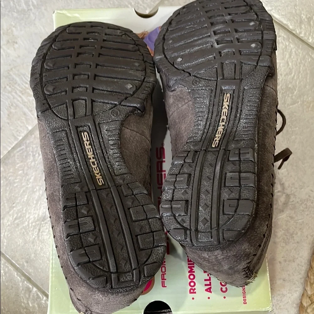 Skechers Brown Ankle Boots with Suede Finish - Picture 6 of 7